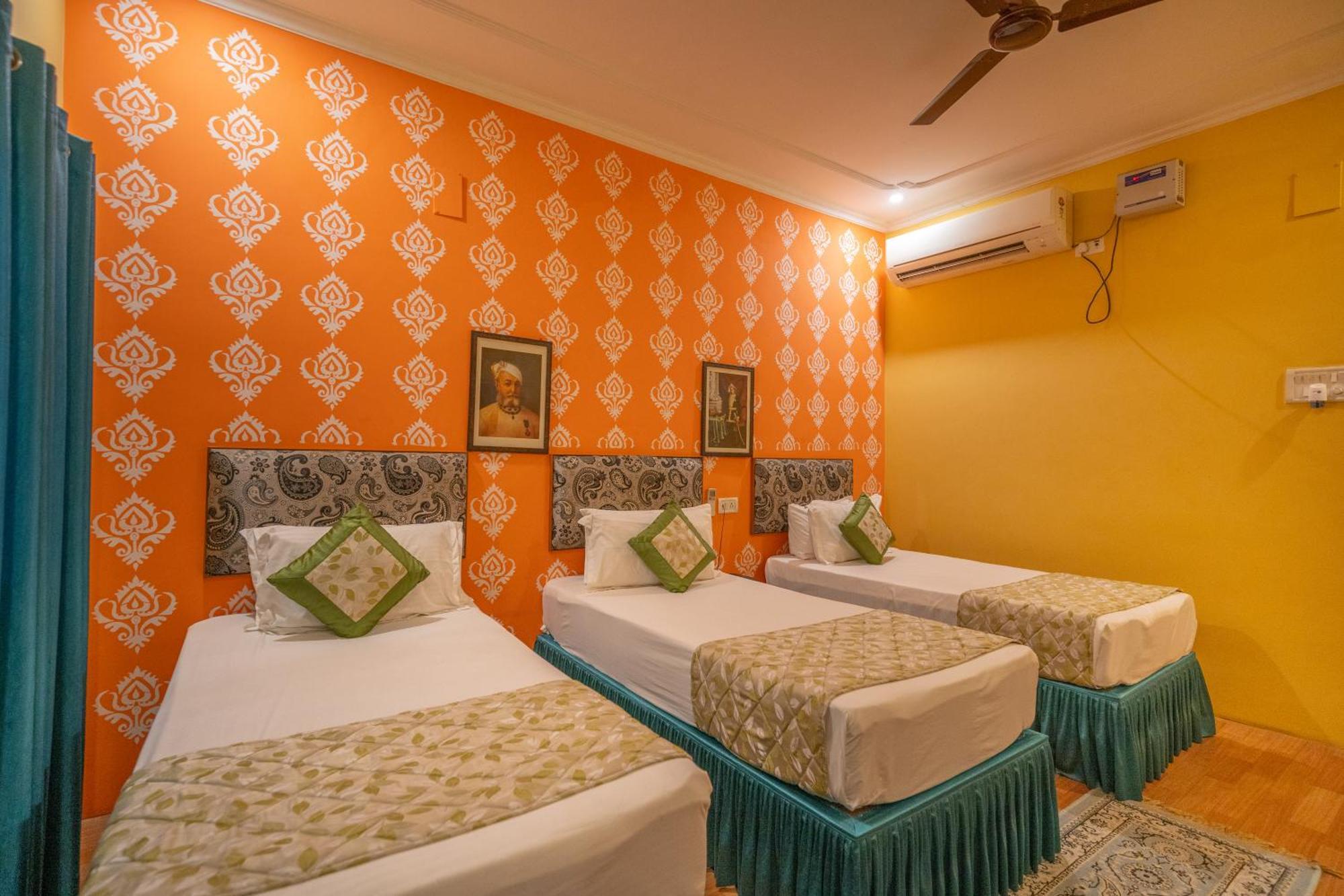 Tara Guest House Varanasi Bagian luar foto