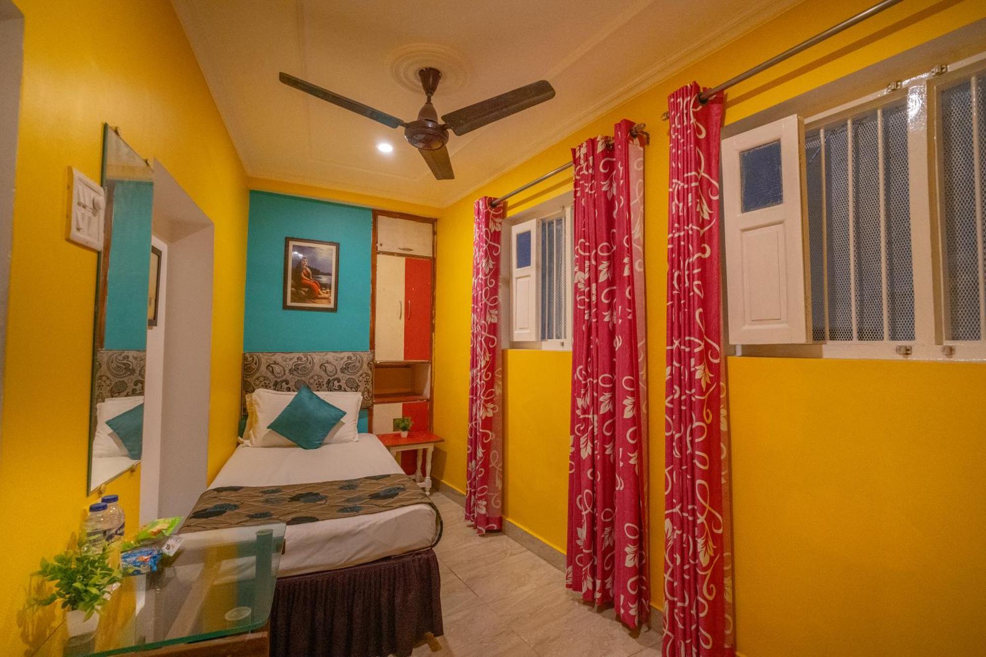 Tara Guest House Varanasi Bagian luar foto