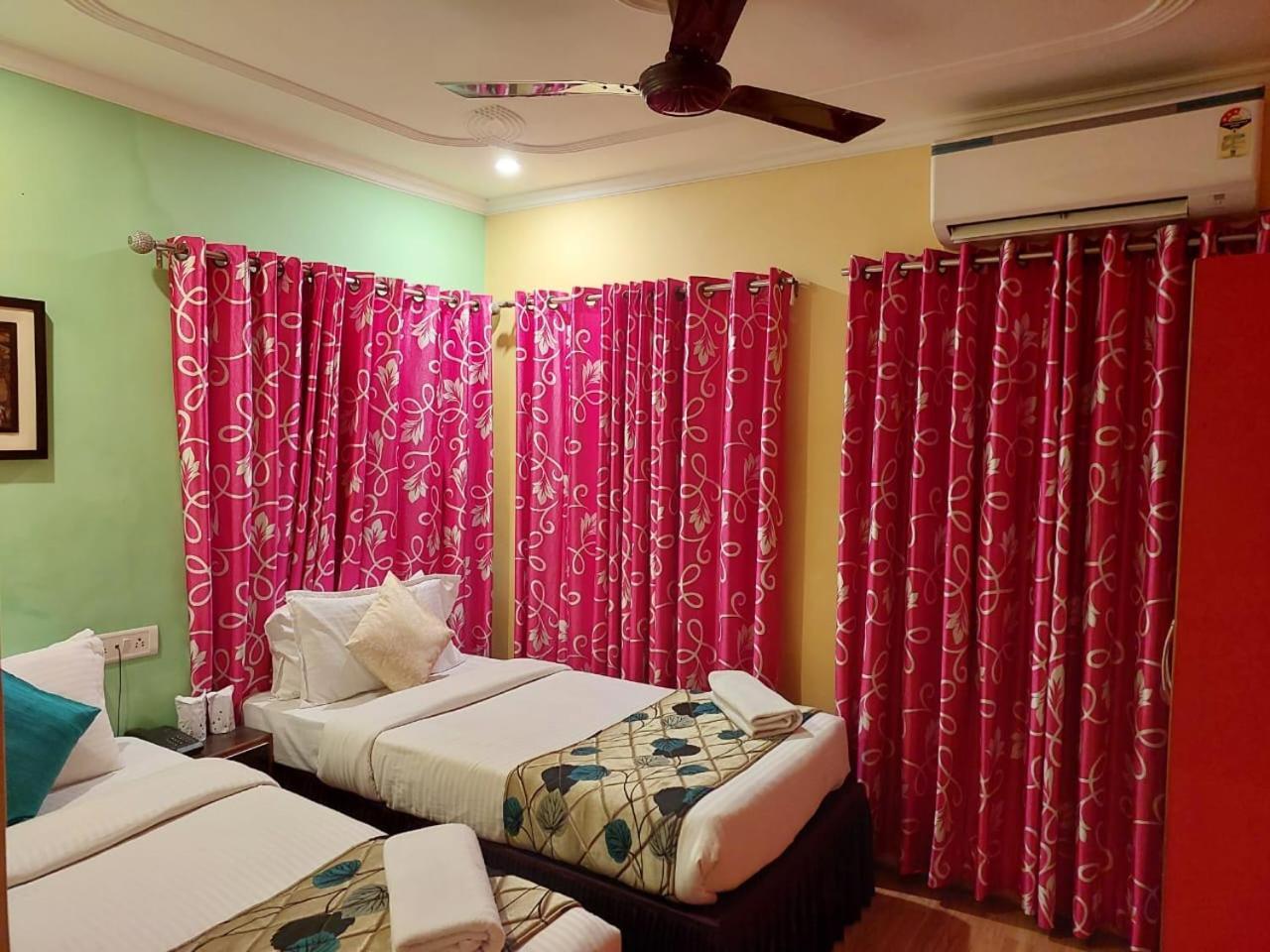 Tara Guest House Varanasi Bagian luar foto