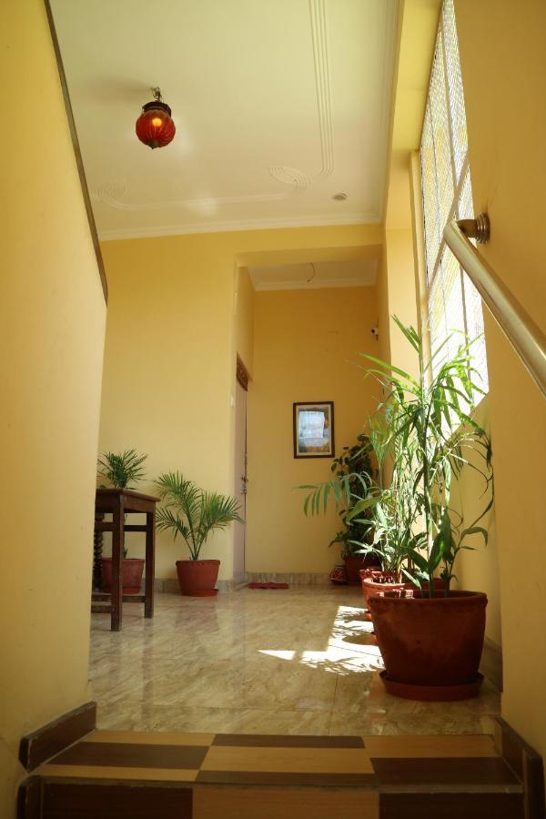 Tara Guest House Varanasi Bagian luar foto